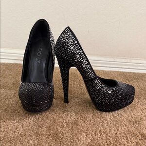 Aldo Glittering Black and Silver Heels